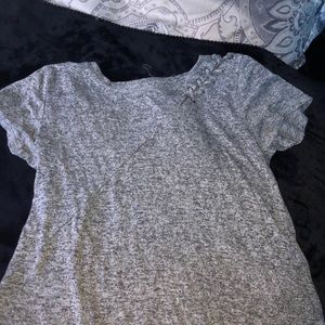 Grey tshirt